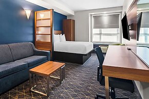 Park Inn by Radisson, Kelowna