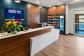 Park Inn by Radisson, Kelowna
