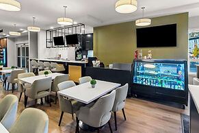 Park Inn by Radisson, Kelowna