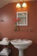 Newcastle Inn