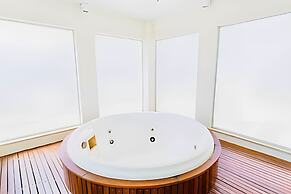 360 Saint Moritz by Ozped