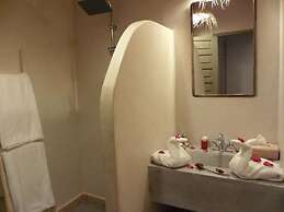 RIAD ET SPA MISRIA LES OLIVIERS