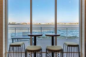 Cambria Hotel Ocean City - Bayfront