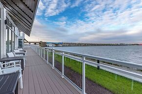 Cambria Hotel Ocean City - Bayfront
