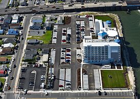 Cambria Hotel Ocean City - Bayfront