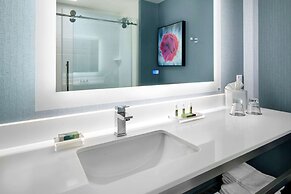 Cambria Hotel Ocean City - Bayfront