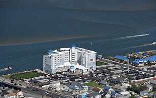 Cambria Hotel Ocean City - Bayfront