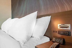 Cambria Hotel Ocean City - Bayfront