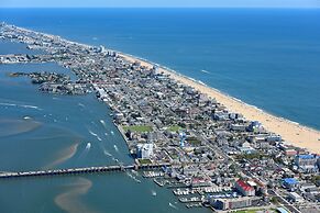 Cambria Hotel Ocean City - Bayfront