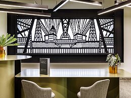 Mercure Newport Hotel