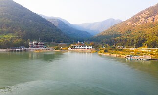 Hi Mohang Pool Villa