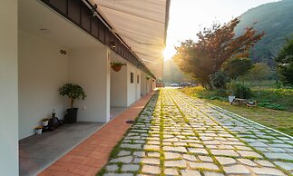 Hi Mohang Pool Villa