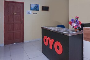 OYO 89819 Raz Hotel Kelulut