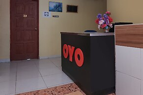 OYO 89819 Raz Hotel Kelulut