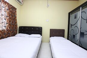 OYO 89819 Raz Hotel Kelulut