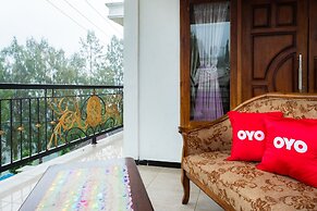 OYO 2169  Anugrah Bromo Homestay