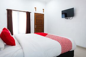 OYO 2169  Anugrah Bromo Homestay