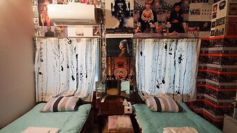 Cocoroom Guesthouse Cafe and Garden - Hostel