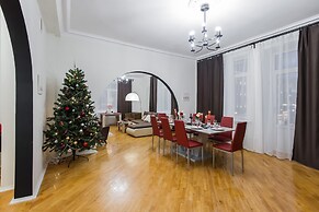 GM Apartment Tverskaya 4