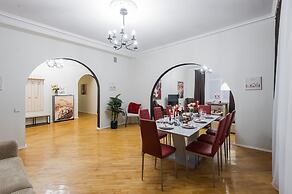GM Apartment Tverskaya 4