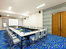 Deka Hotel Surabaya HR Muhammad