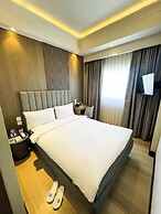 Deka Hotel Surabaya HR Muhammad