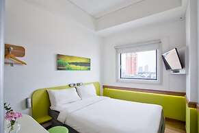 Deka Hotel Surabaya HR Muhammad