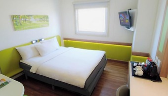 Deka Hotel Surabaya HR Muhammad