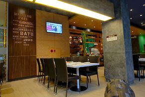 Deka Hotel Surabaya HR Muhammad