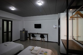 The 168 Gallery Residence