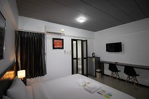 The 168 Gallery Residence