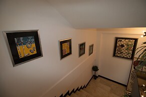 The 168 Gallery Residence