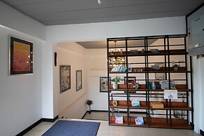 The 168 Gallery Residence