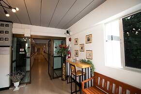 The 168 Gallery Residence