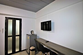 The 168 Gallery Residence