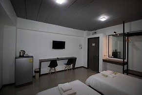 The 168 Gallery Residence