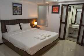 The 168 Gallery Residence