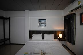 The 168 Gallery Residence