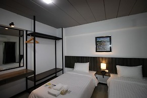 The 168 Gallery Residence