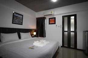 The 168 Gallery Residence