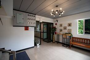 The 168 Gallery Residence