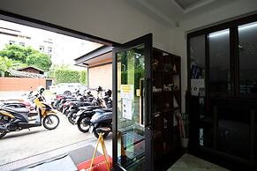 The 168 Gallery Residence