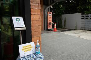 The 168 Gallery Residence