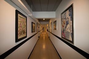 The 168 Gallery Residence