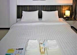 The 168 Gallery Residence