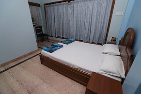 Lloyds Guest House , Krishna street , T. Nagar