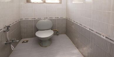 Lloyds Guest House , Krishna street , T. Nagar