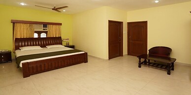 Lloyds Guest House , Krishna street , T. Nagar