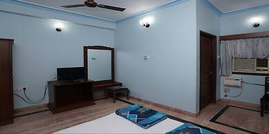 Lloyds Guest House , Krishna street , T. Nagar