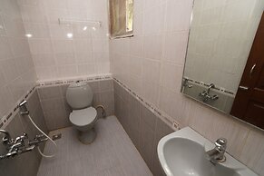 Lloyds Guest House , Krishna street , T. Nagar